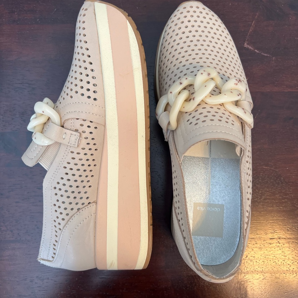 Casual platforms